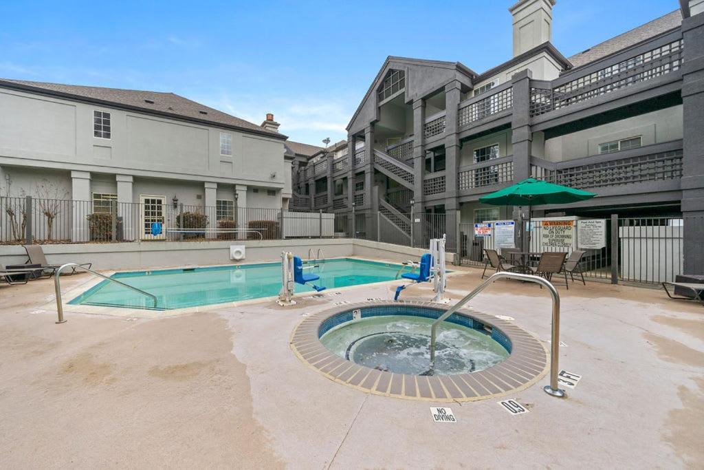 Hotel The 505 Collection Buckhead 3*