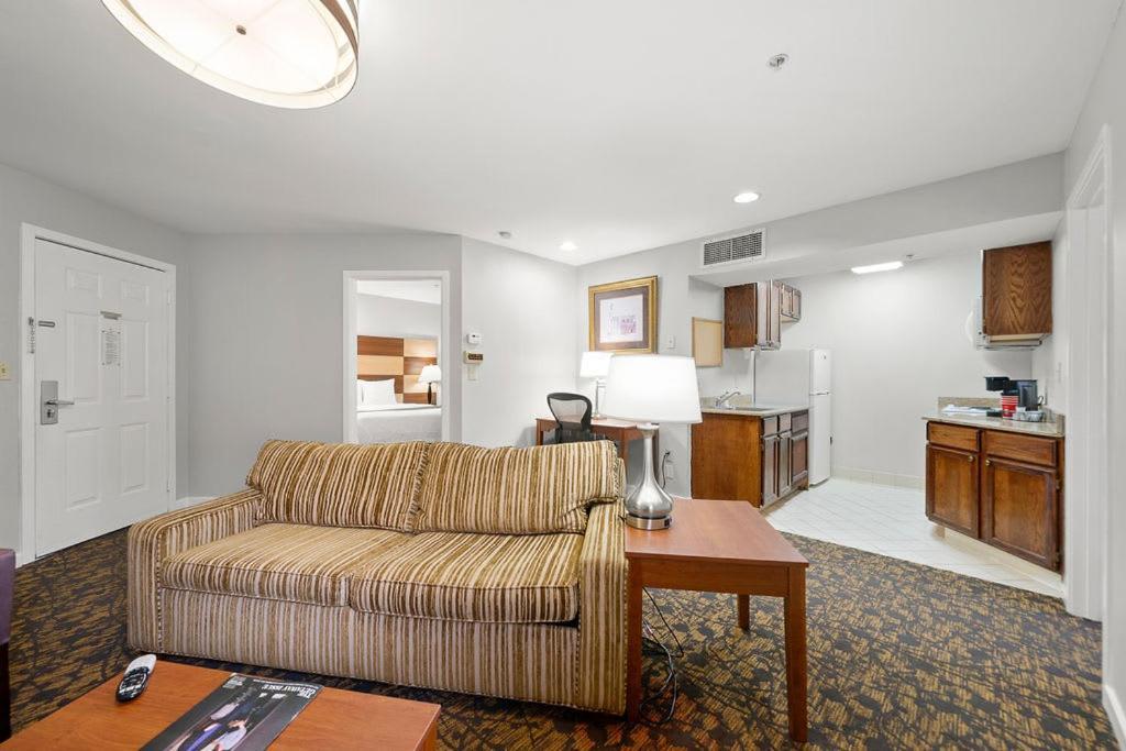 The 505 Collection Buckhead Hotel